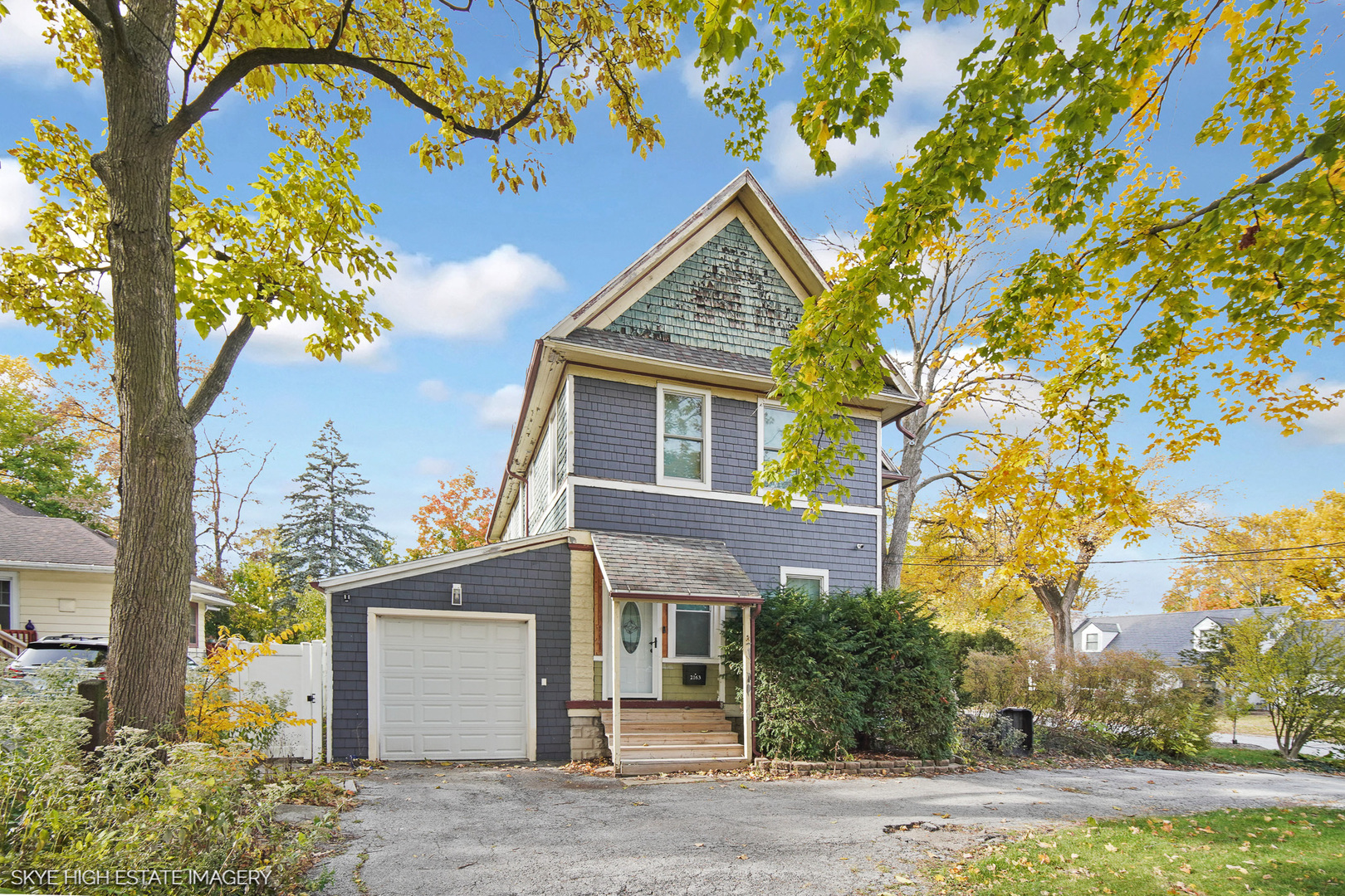 2163 Chestnut Road Homewood, IL 60430 - Photo 29 of 31 front view of a house with a tree
