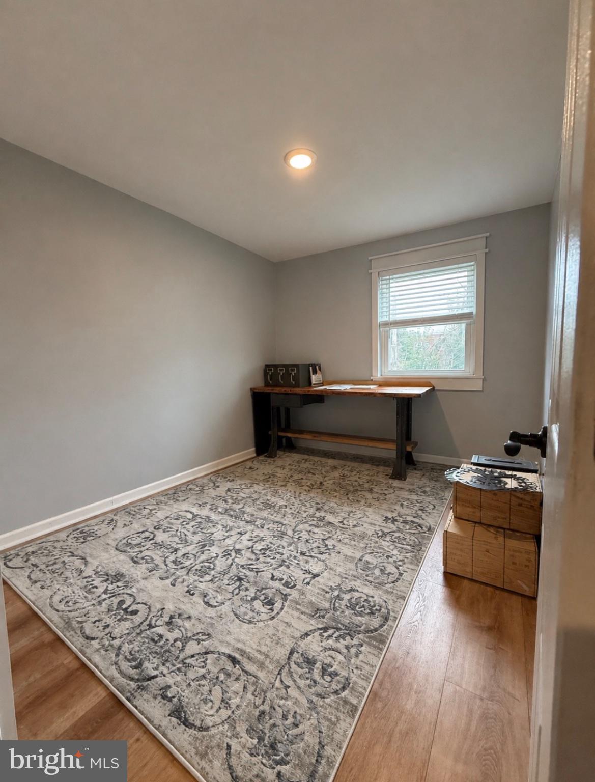 12820 Elnora Road Philadelphia, PA 19154 - Photo 20 of 31 Bright and inviting workspace retreat.
