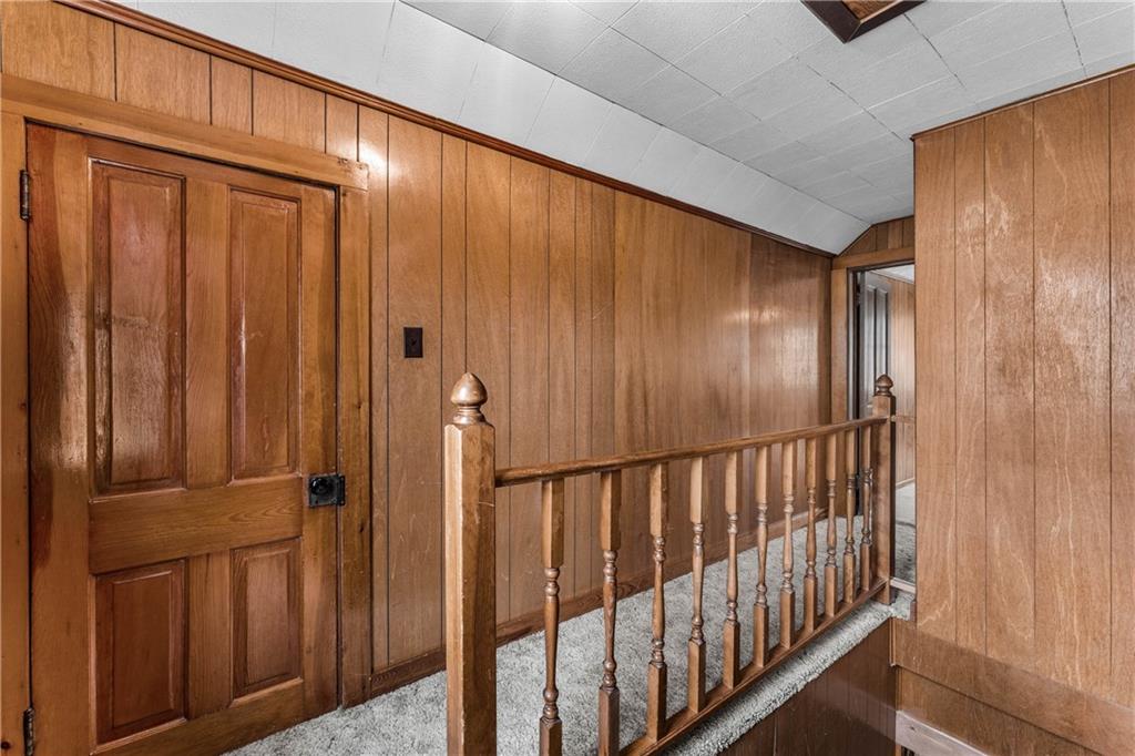 3897 Evergreen Road West Middlesex, PA 16159 - Photo 13 of 20 Upstairs hallway