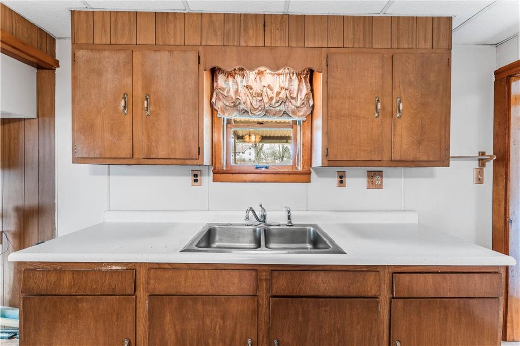 3897 Evergreen Road West Middlesex, PA 16159 - Photo 6 of 20 The dishes are calling your name!