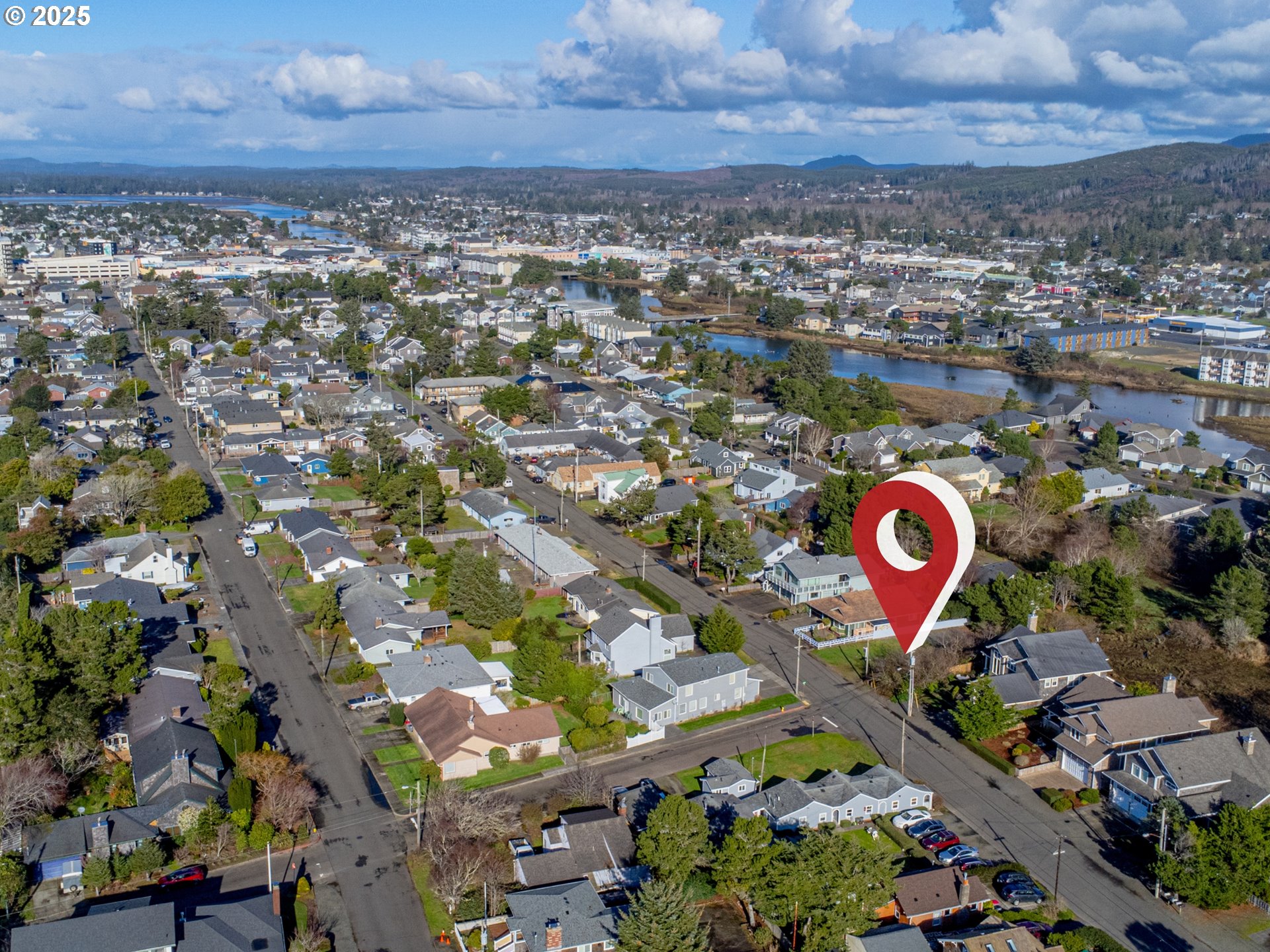 1281 South Downing Street Seaside, OR 97138 - Photo 10 of 12 an aerial view of residential houses with city view