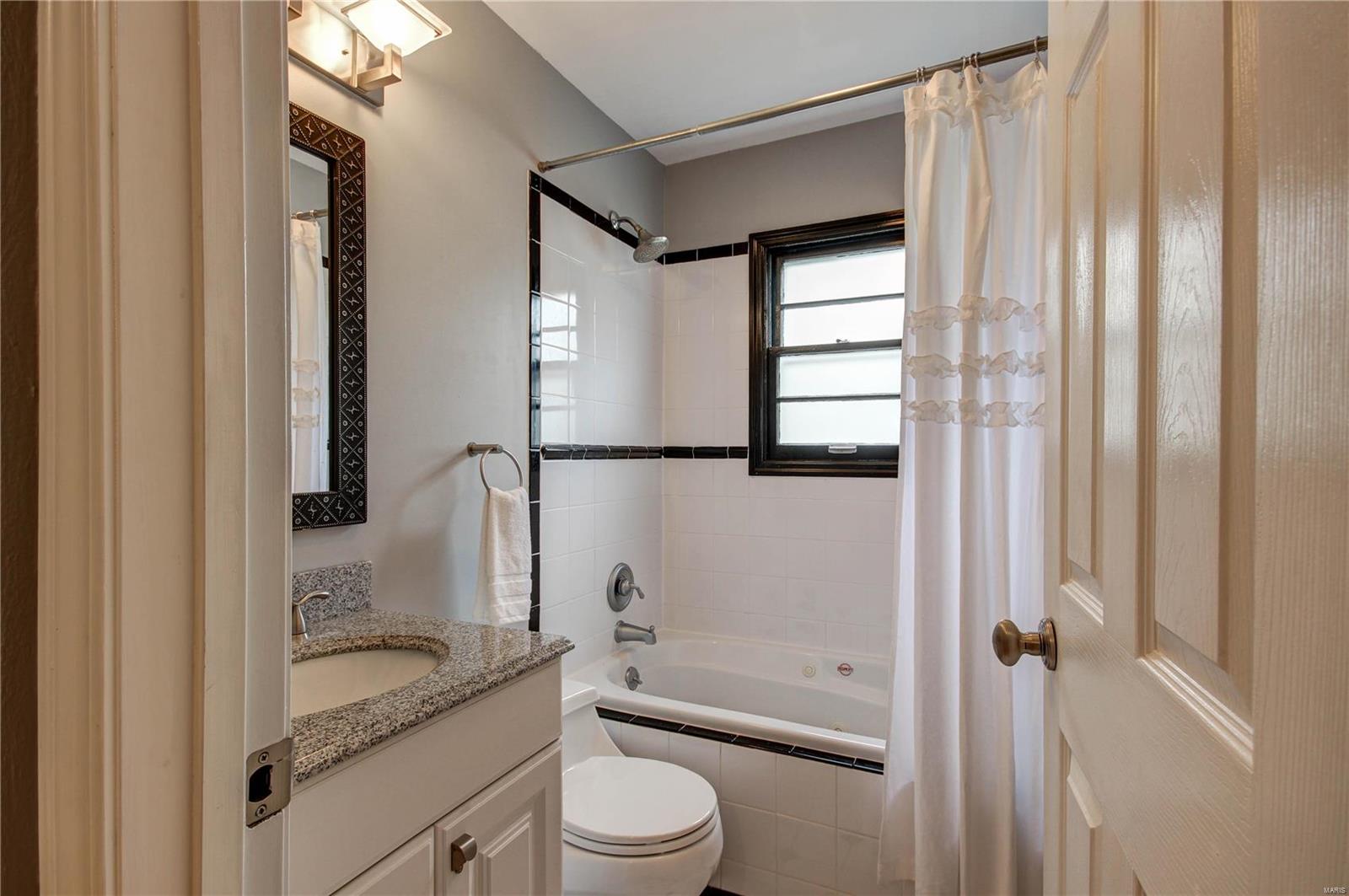 218 Timbercrest Road St. Louis, MO 63122 - Photo 28 of 33 Gallery Image 28