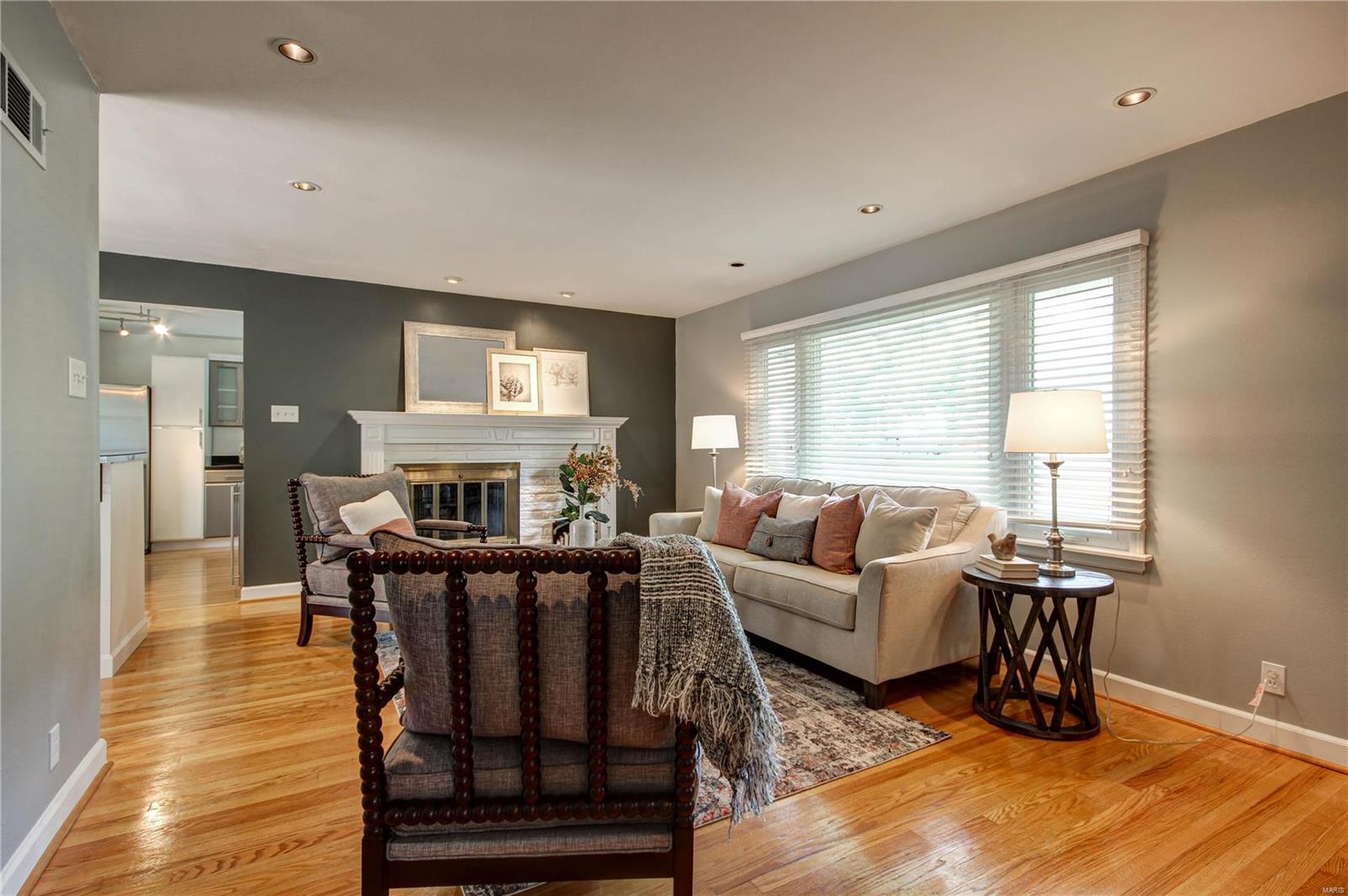 218 Timbercrest Road St. Louis, MO 63122 - Photo 9 of 33 Gallery Image 9