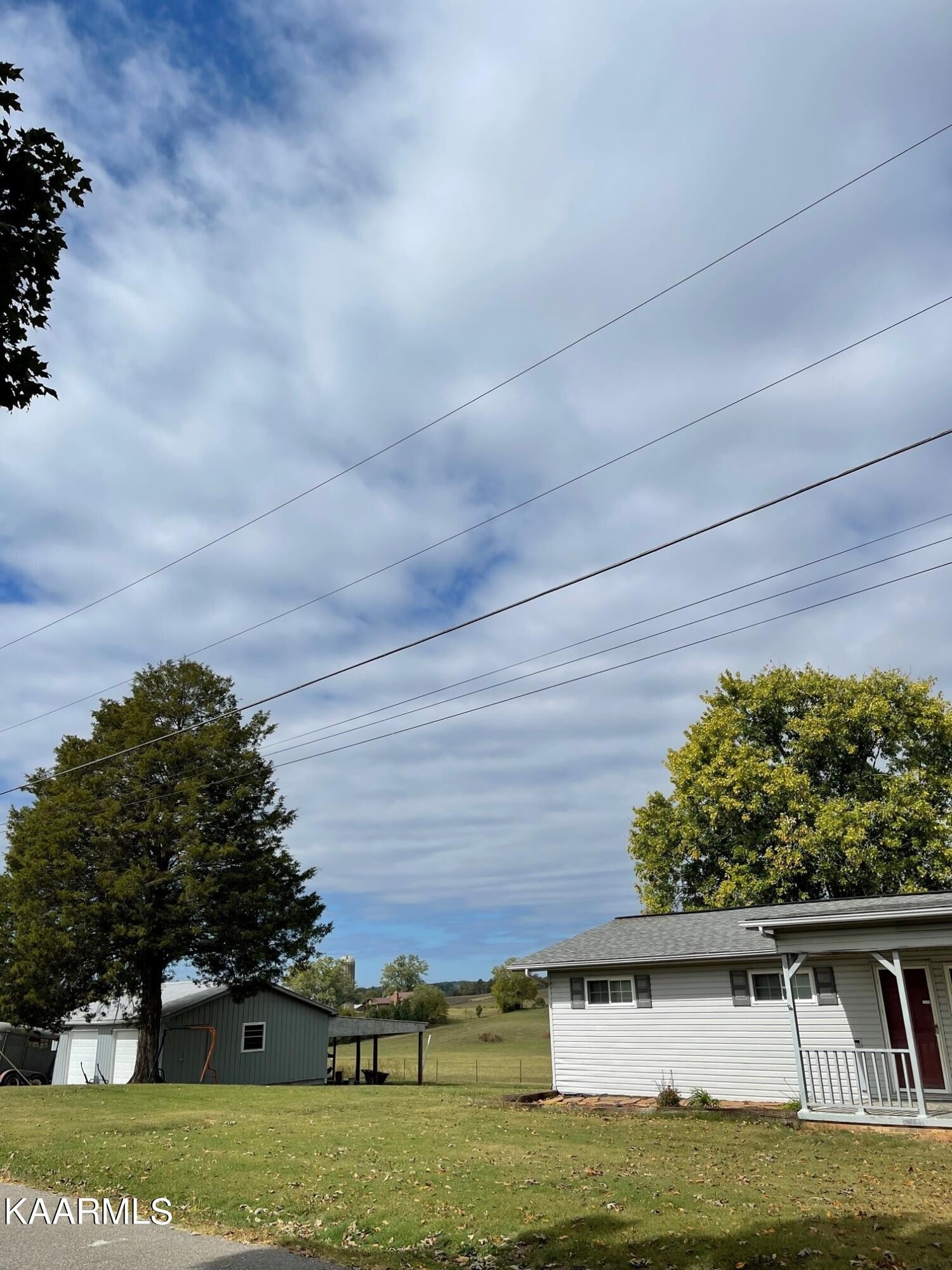 690 Rudd Road Greenback, TN 37742 - Photo 11 of 38 Gallery Image 11