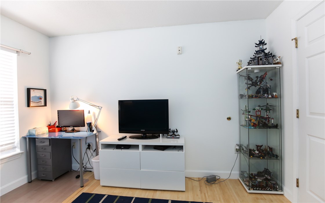 92 Mill Street, Unit 304 Woonsocket, RI 02895 - Photo 25 of 35 2nd bedroom