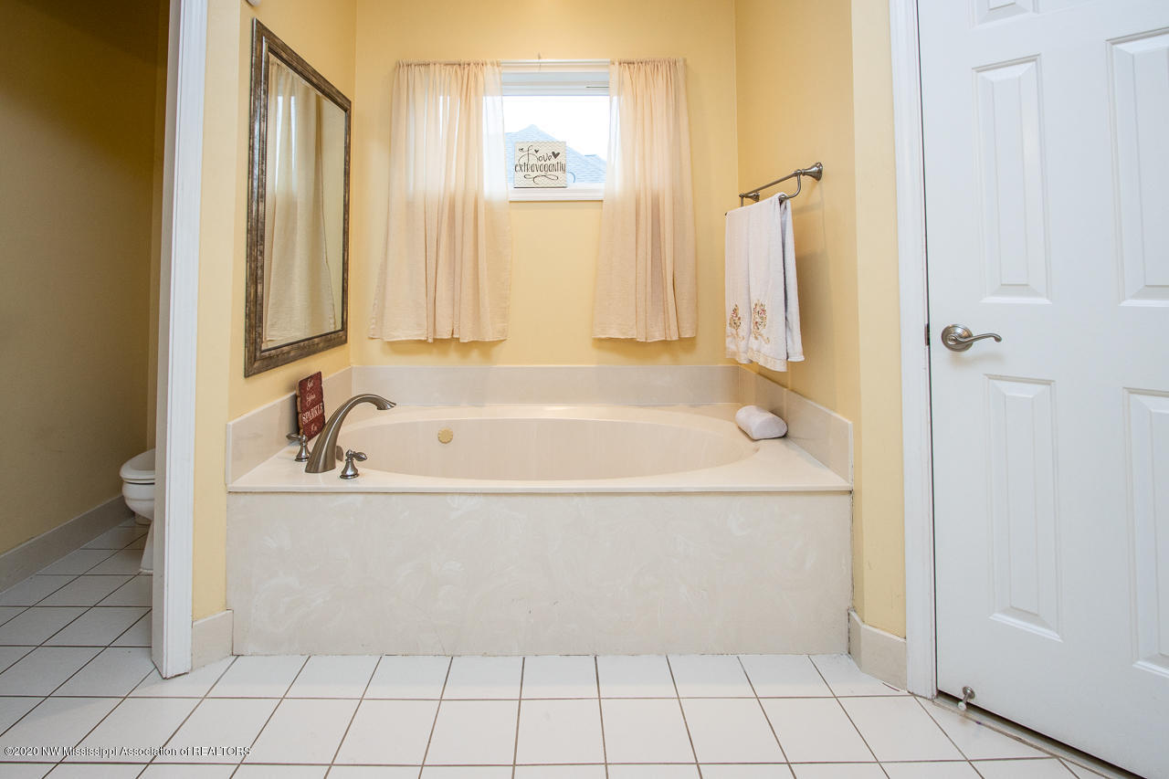 8903 Bell Ridge Drive Olive Branch, MS 38654 - Photo 20 of 29 BellRidge-14