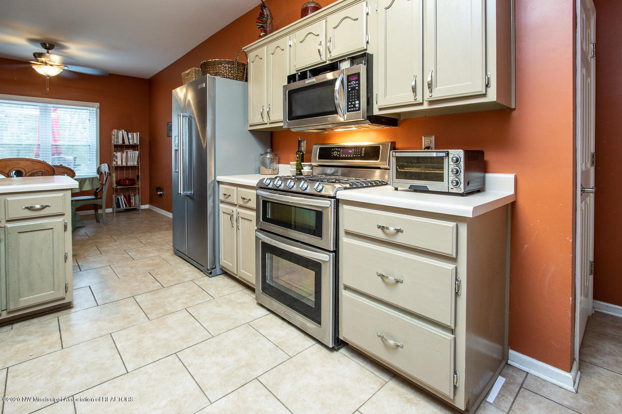 8903 Bell Ridge Drive Olive Branch, MS 38654 - Photo 10 of 29 BellRidge-18