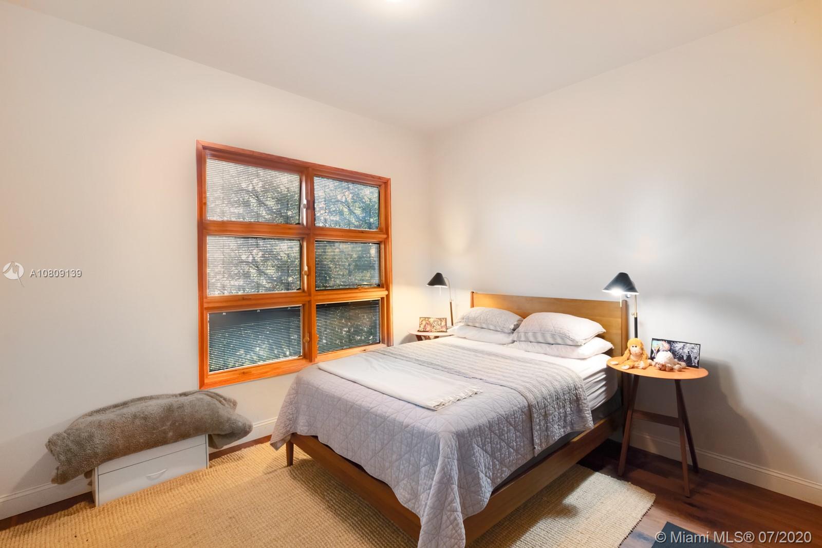 605 Solano Prado Miami, FL 33156 - Photo 20 of 30 Bedroom #2