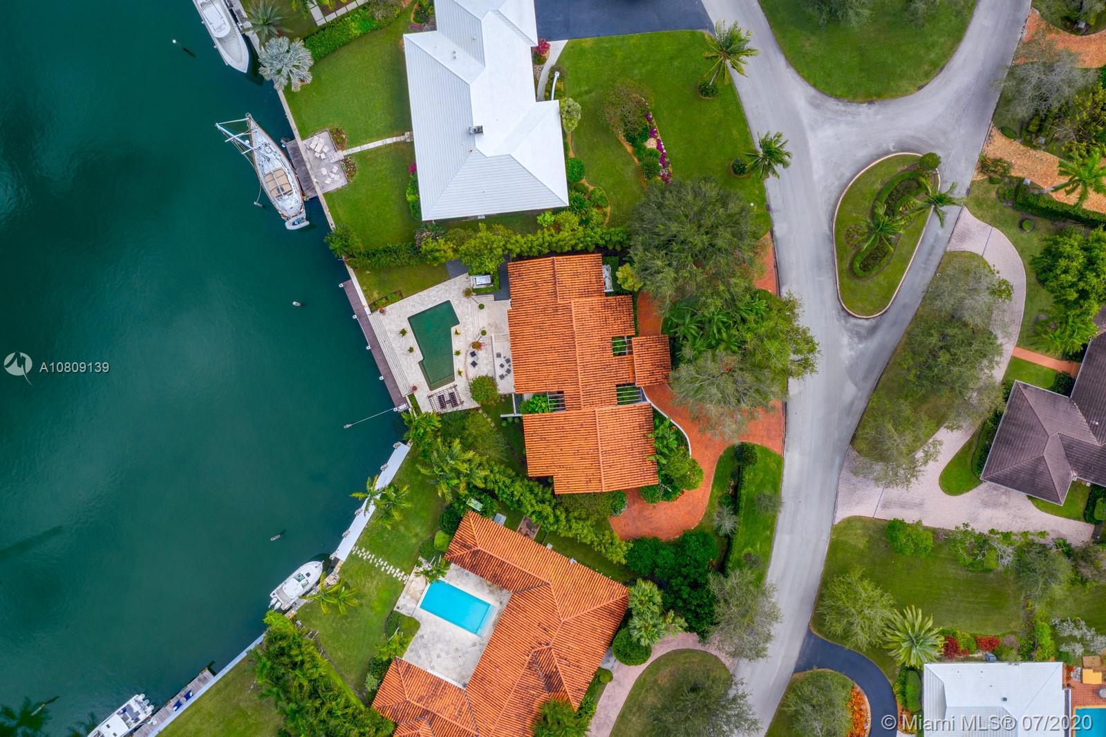 605 Solano Prado Miami, FL 33156 - Photo 29 of 30