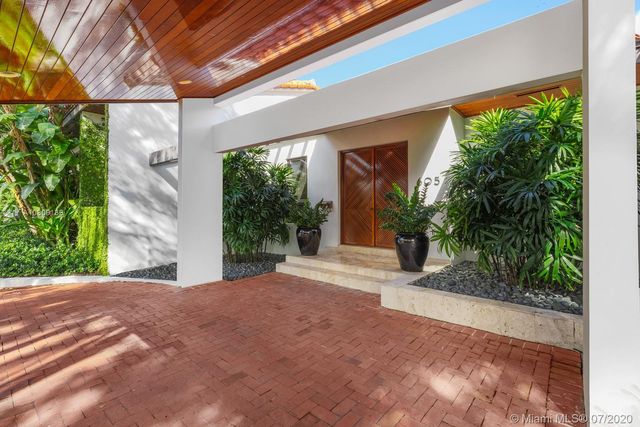 $4,150,000 | 605 Solano Prado, Coral Gables, FL 33156