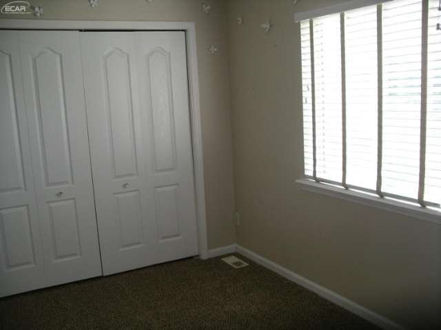 4424 Cook Road Swartz Creek, MI 48473 - Photo 14 of 31 21148403-14.JPG