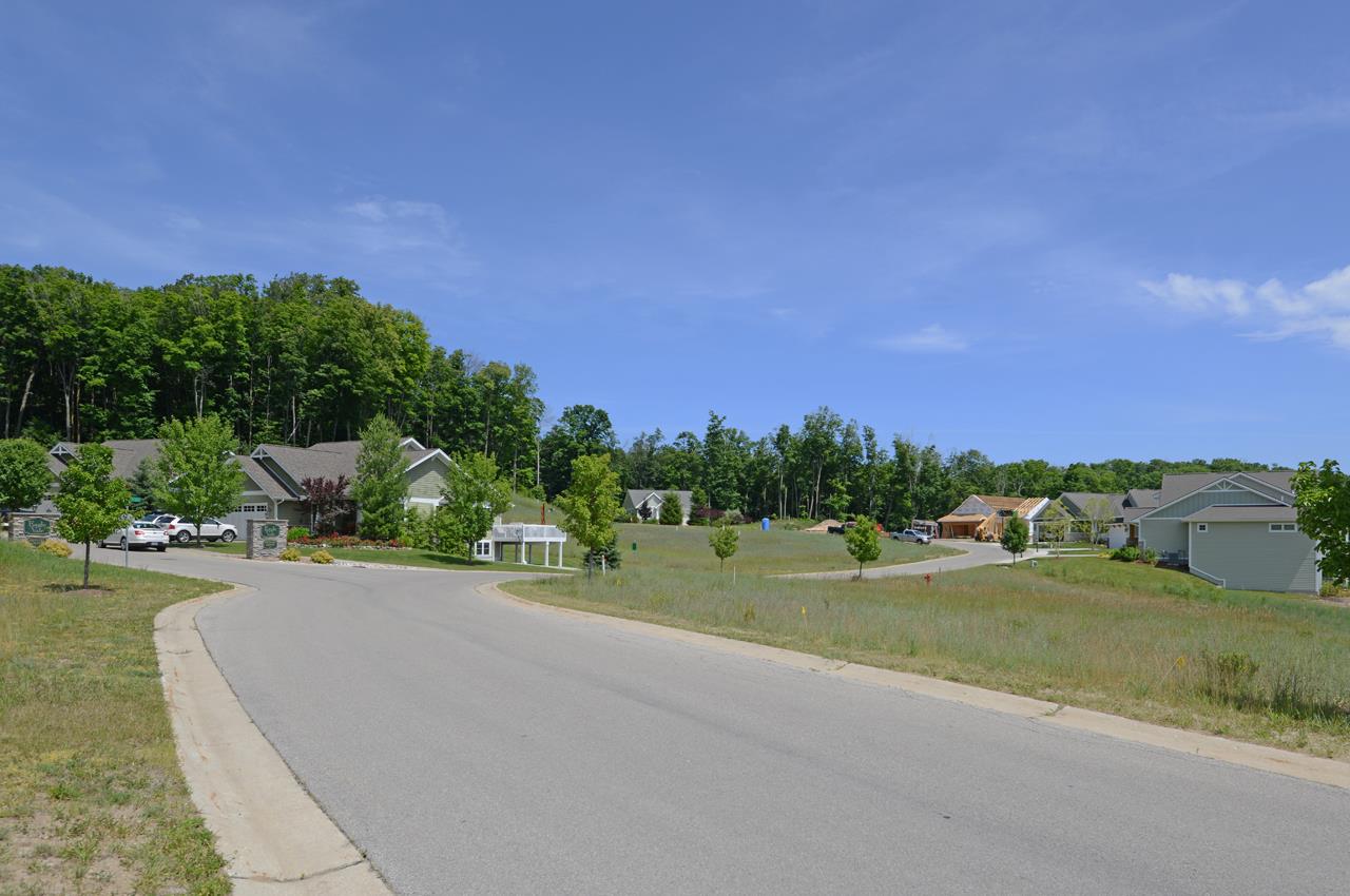 4280 Eagle Ridge Traverse City, MI 49684 - Photo 7 of 16 1827115-6.JPG