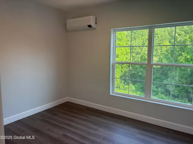 $1,700 | 491 Campbell Avenue, Troy, NY 12180