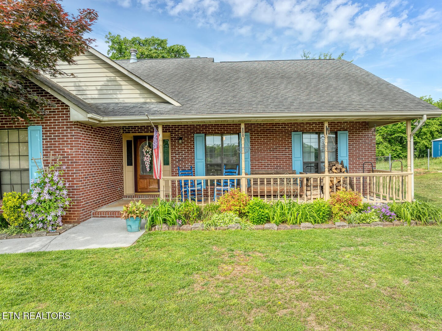 449 Foss Road Maryville, TN 37801 - Photo 4 of 49 front view of a house with a yard