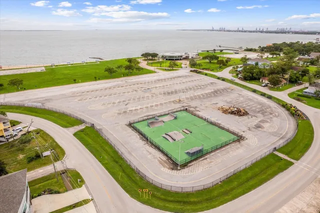 a view of a water pond with an ocean view