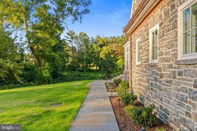 $2,350,000 | 1339 Carolannes Way, Unit B3, West Chester, PA 19382