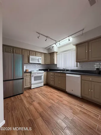 $639,000 | 1525 Hulse Road, Unit 7, Point Pleasant, NJ 08742