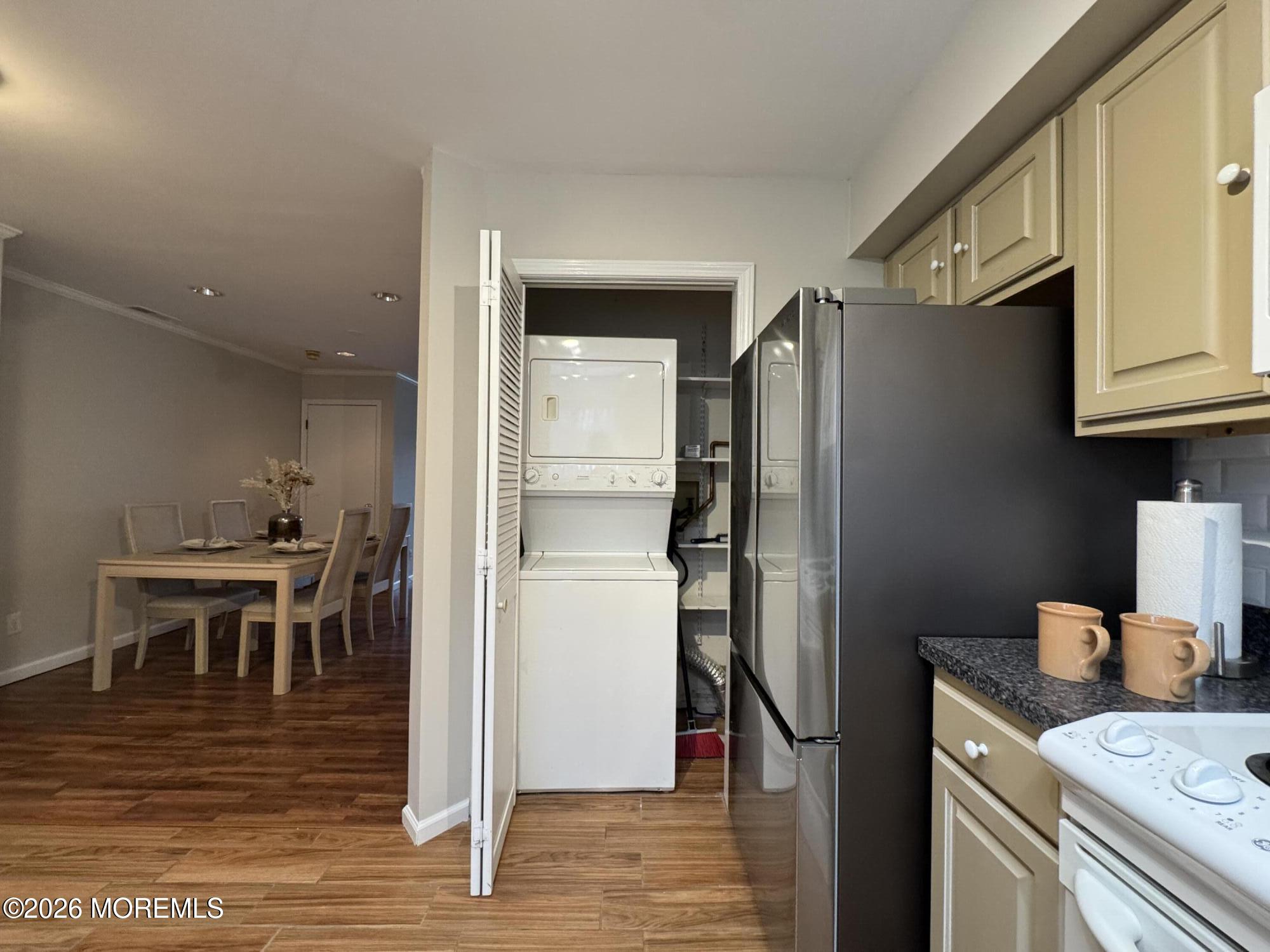 1525 Hulse Road, Unit 7 Point Pleasant, NJ 08742 - Photo 6 of 27 Washer/Dryer