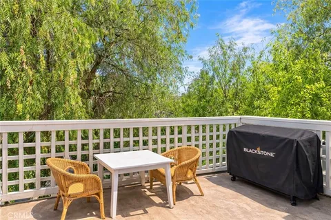 $549,950 | 24512 McBean Parkway, Unit 58, Valencia, CA 91355