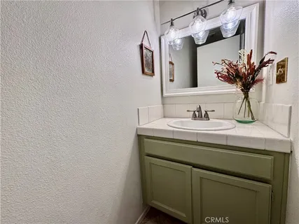 $549,950 | 24512 McBean Parkway, Unit 58, Valencia, CA 91355