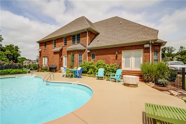 147 Ridgebend Drive Murfreesboro, TN 37128 - Photo 2 of 20 Gallery Image 2