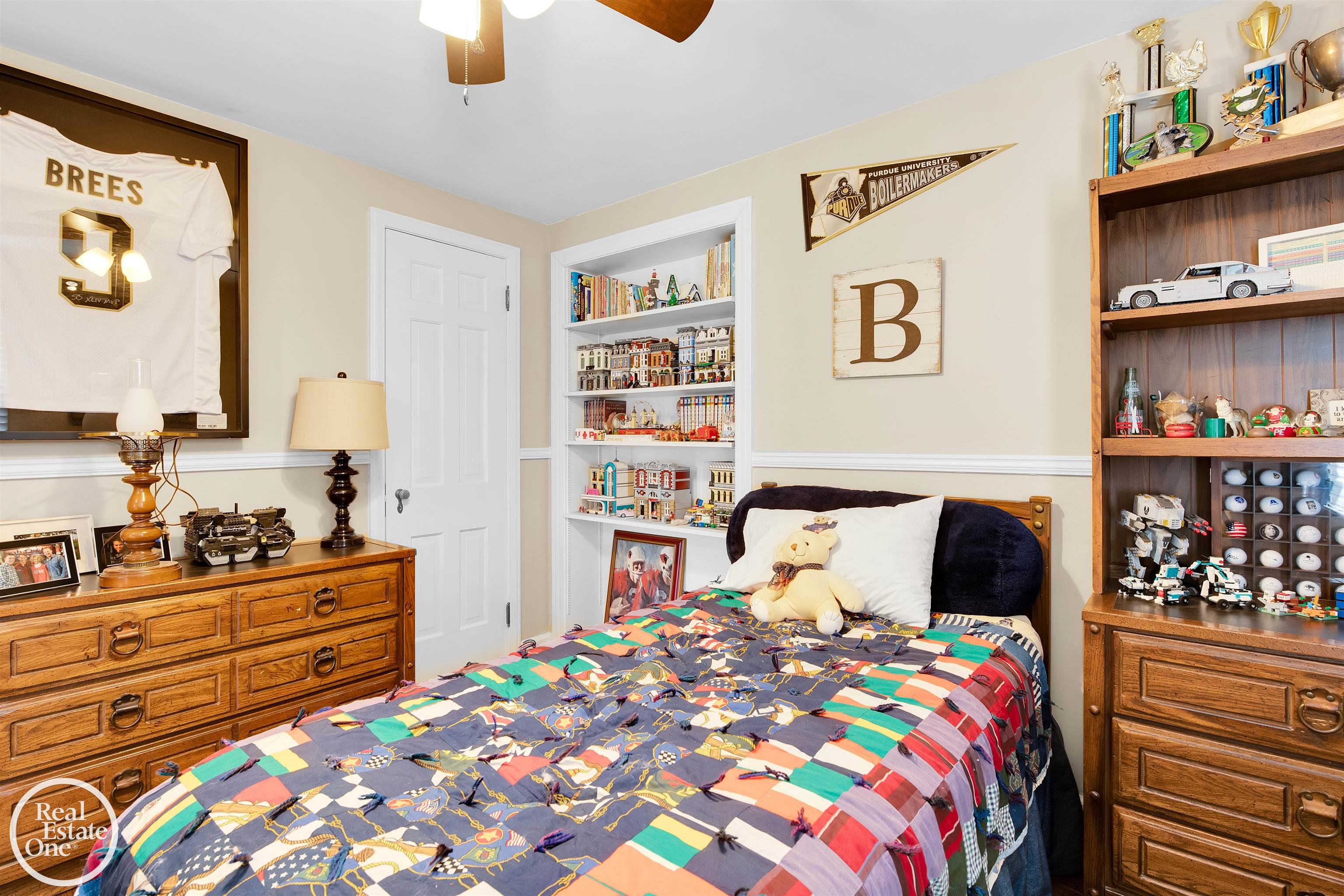 692 Hawthorne Road Grosse Pointe Woods, MI 48236 - Photo 25 of 33