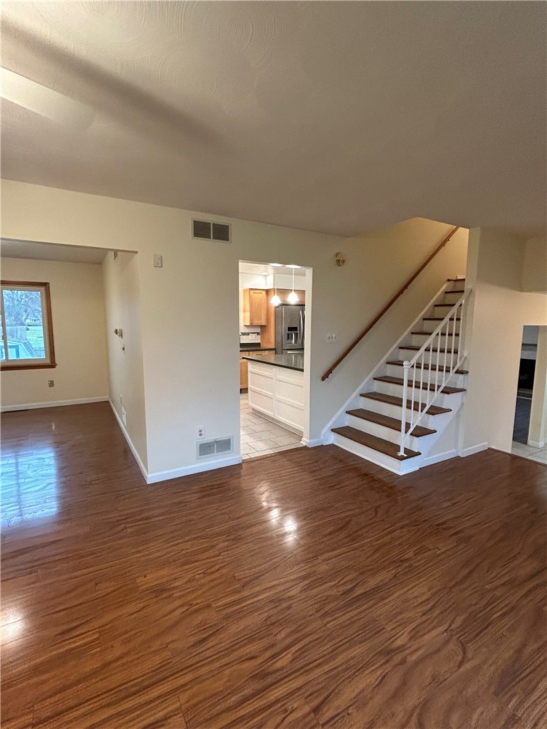 124 Granada Circle Irondequoit, NY 14609 - Photo 7 of 43
