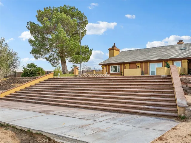 $995,000 | 13801 Shadow Mountain Road, Helendale, CA 92342