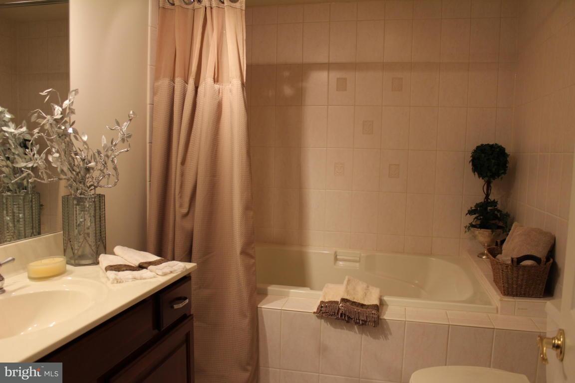 70 Green Spring Circle Lancaster, PA 17603 - Photo 42 of 64 Gallery Image 42