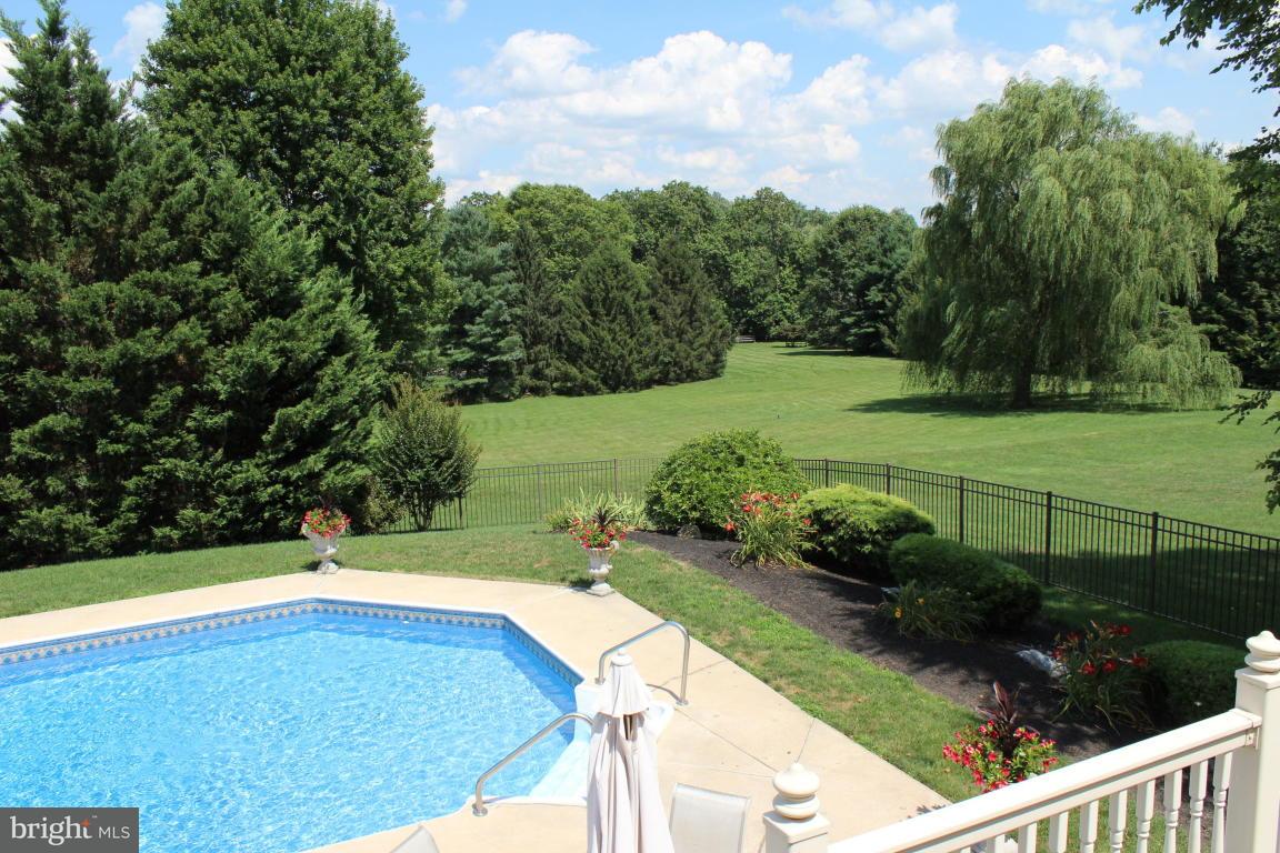 70 Green Spring Circle Lancaster, PA 17603 - Photo 7 of 64 Gallery Image 7
