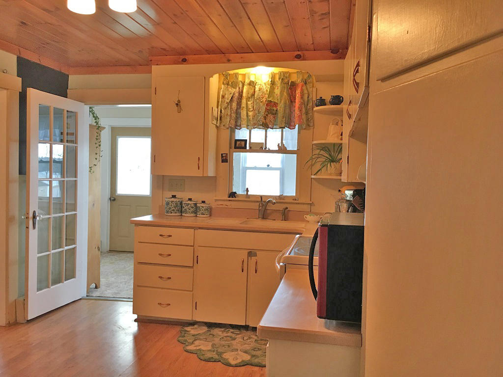 20 Neck Road South China, ME 04358 - Photo 7 of 21 Kitchen