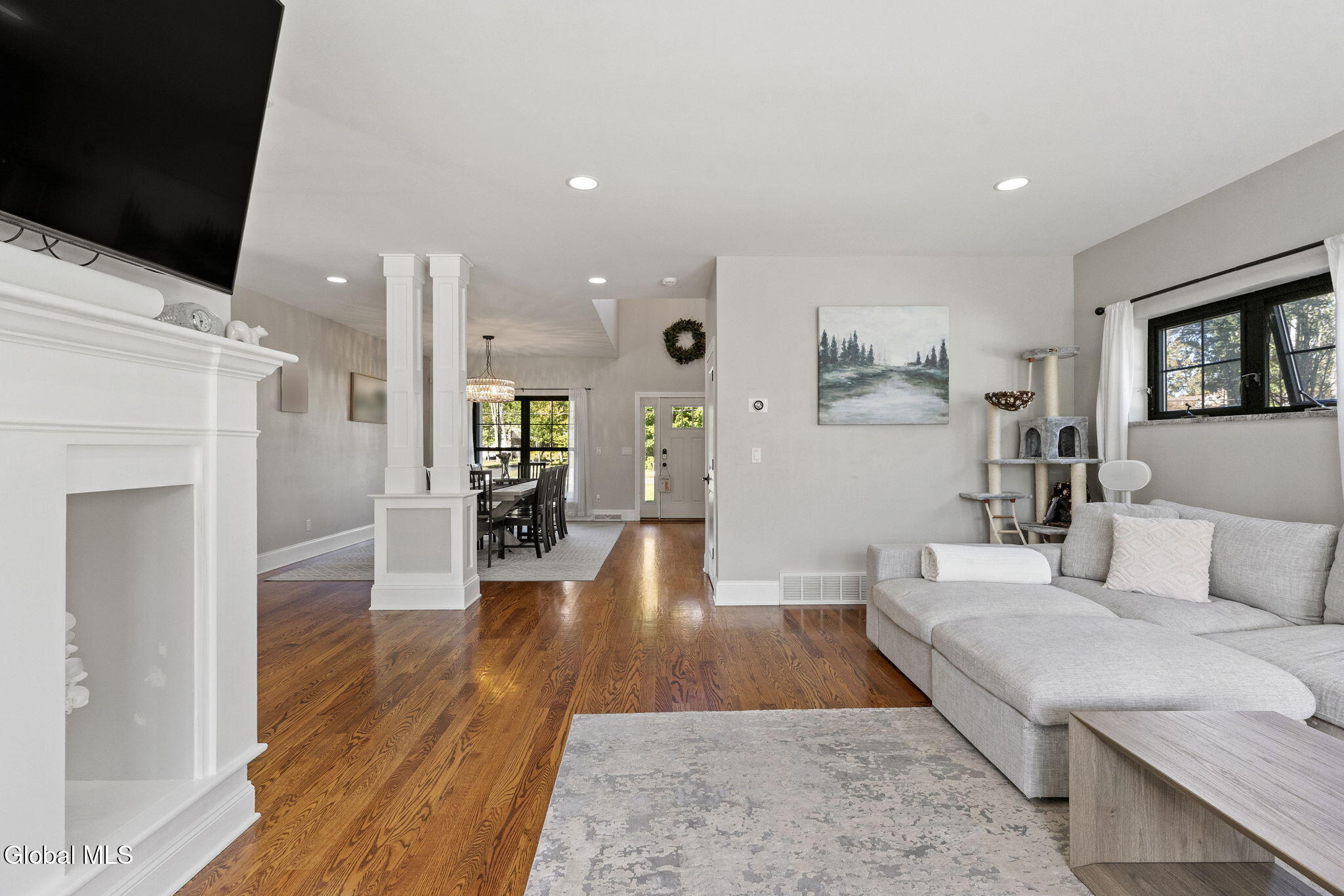 838 Pearse Road Niskayuna, NY 12309 - Photo 11 of 56 11