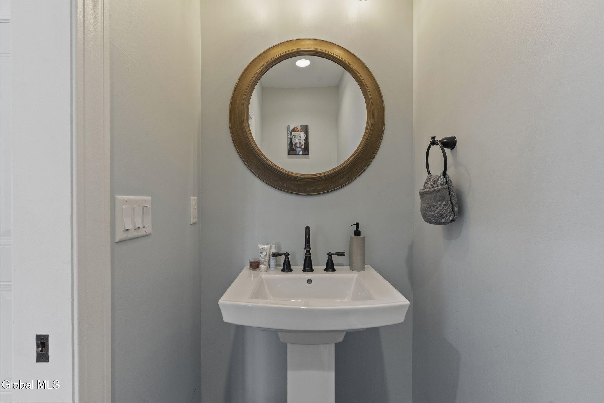 838 Pearse Road Niskayuna, NY 12309 - Photo 23 of 56 23