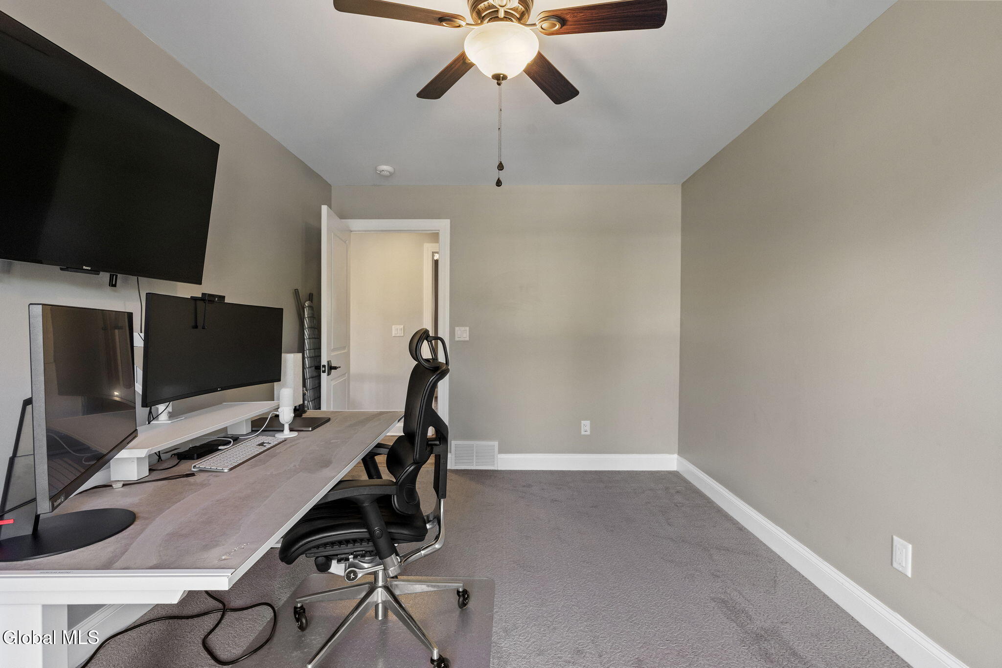 838 Pearse Road Niskayuna, NY 12309 - Photo 34 of 56 34