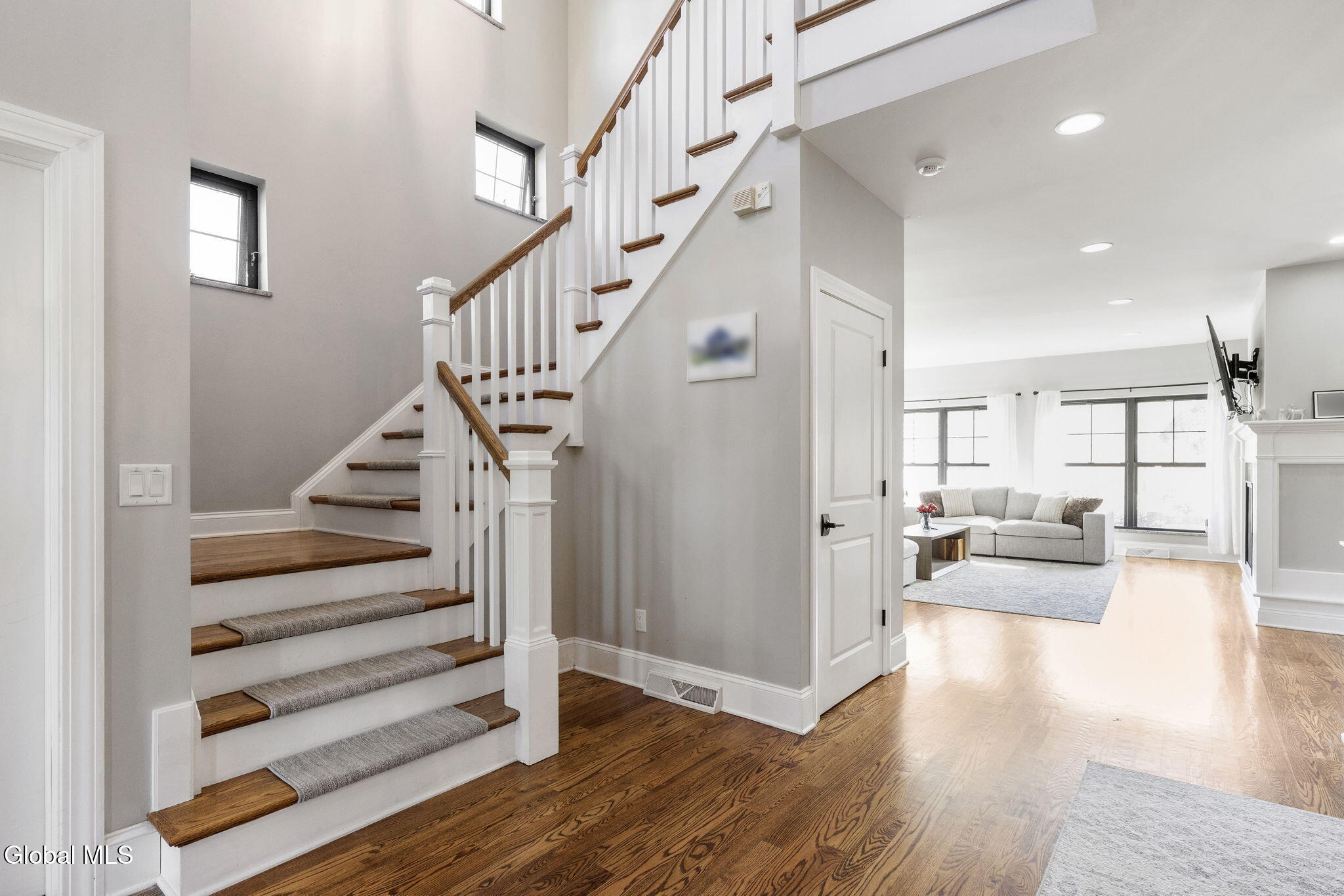 838 Pearse Road Niskayuna, NY 12309 - Photo 7 of 56 7