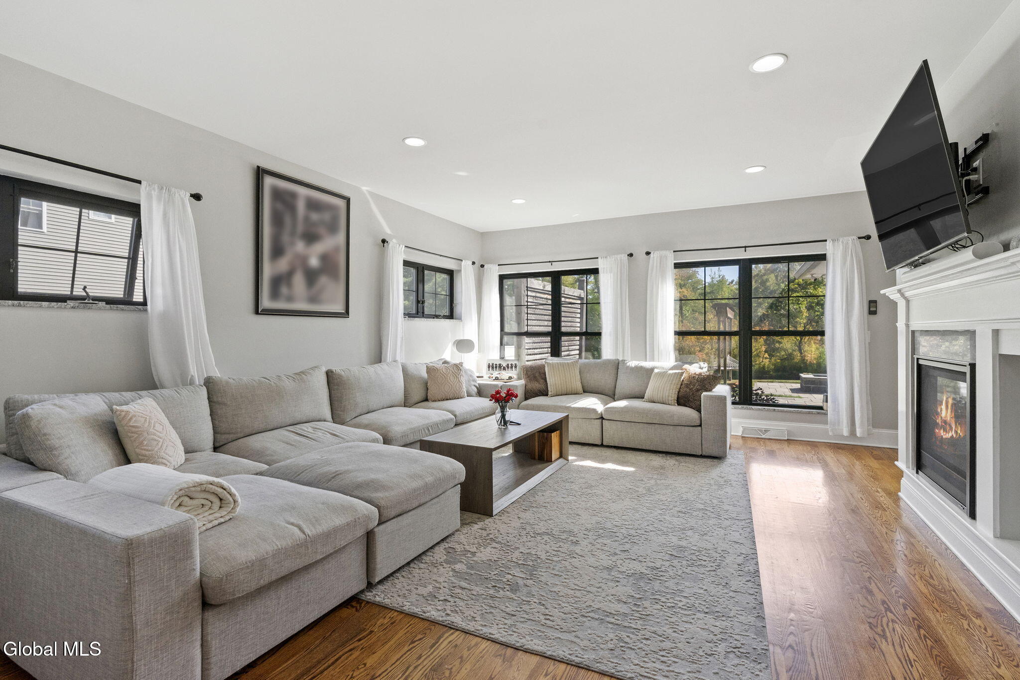 838 Pearse Road Niskayuna, NY 12309 - Photo 9 of 56 9