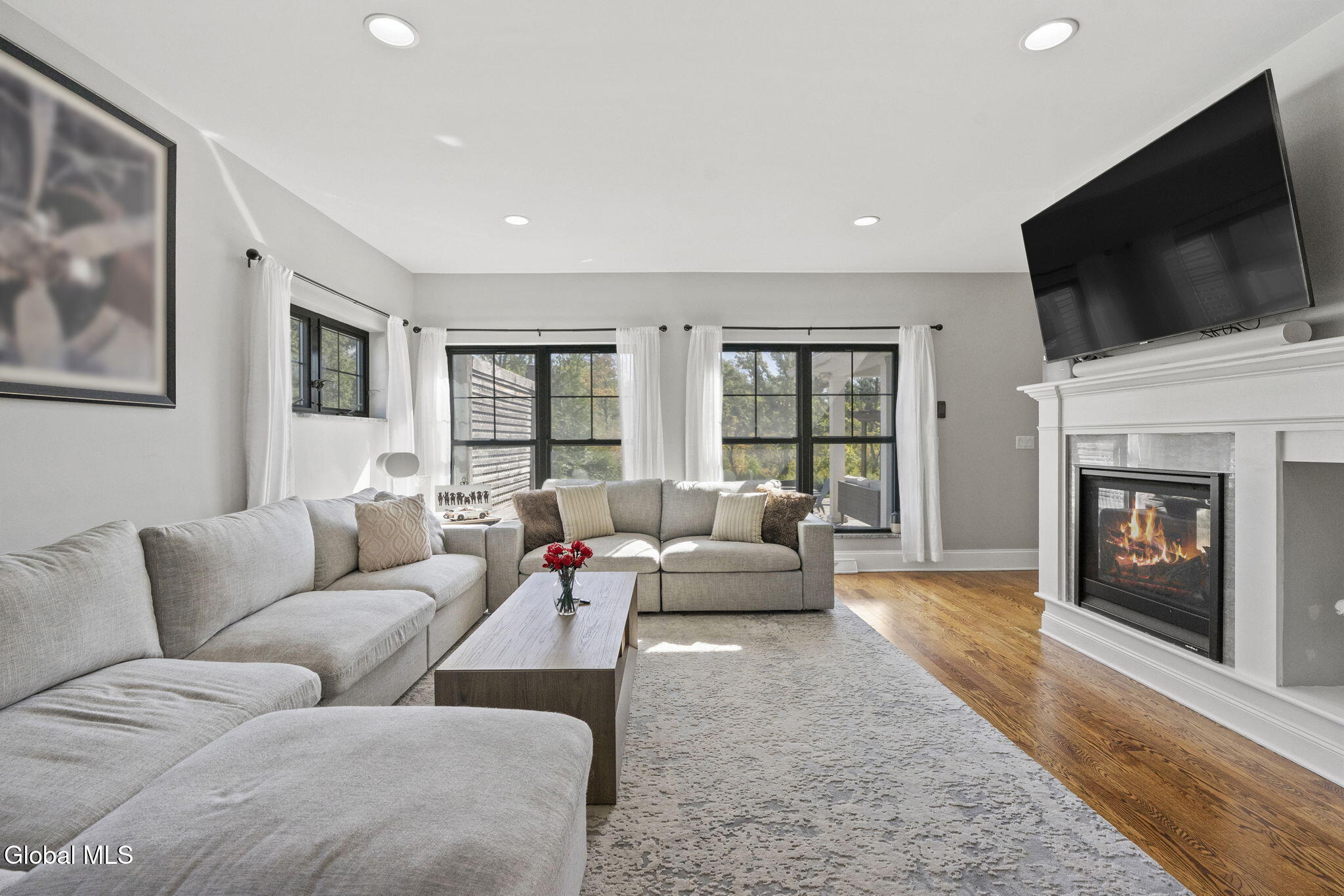 838 Pearse Road Niskayuna, NY 12309 - Photo 10 of 56 10