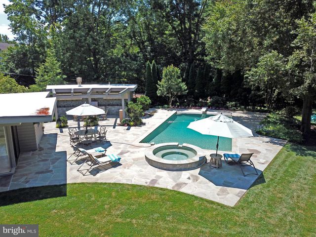 $1,600,000 | 801 Blacks Hill Road, Great Falls, VA 22066