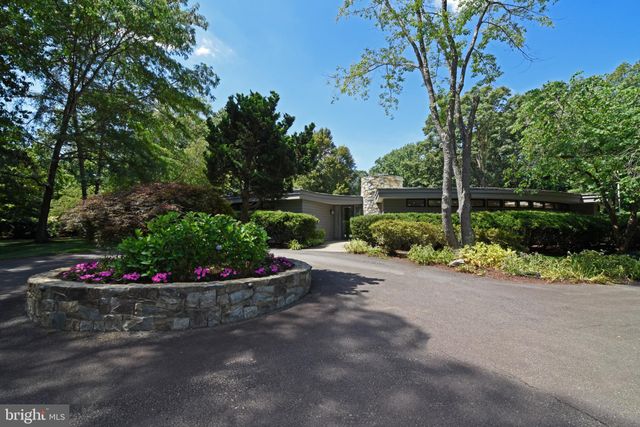 $1,600,000 | 801 Blacks Hill Road, Great Falls, VA 22066