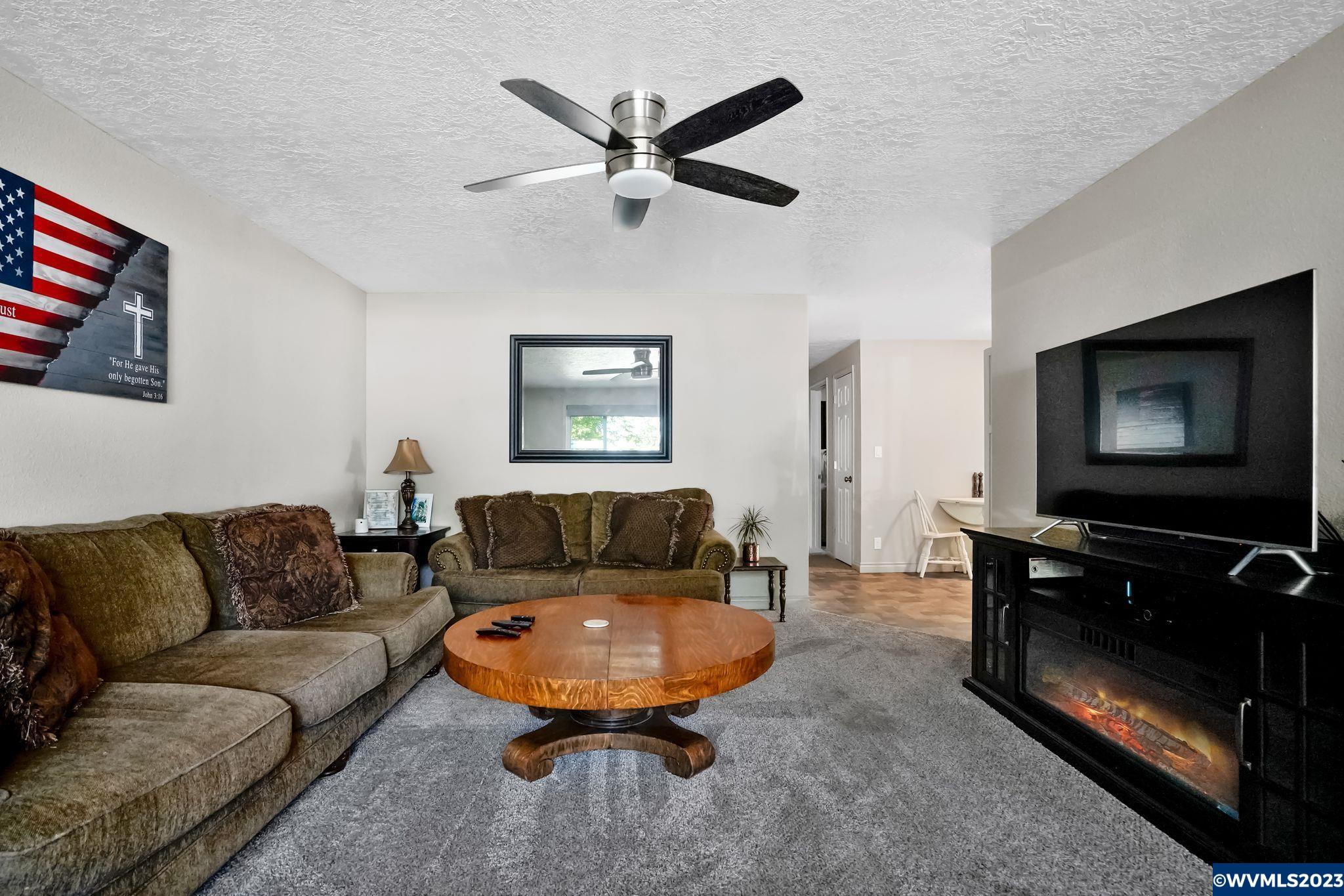340 South 6th Street Lebanon, OR 97355 - Photo 8 of 26