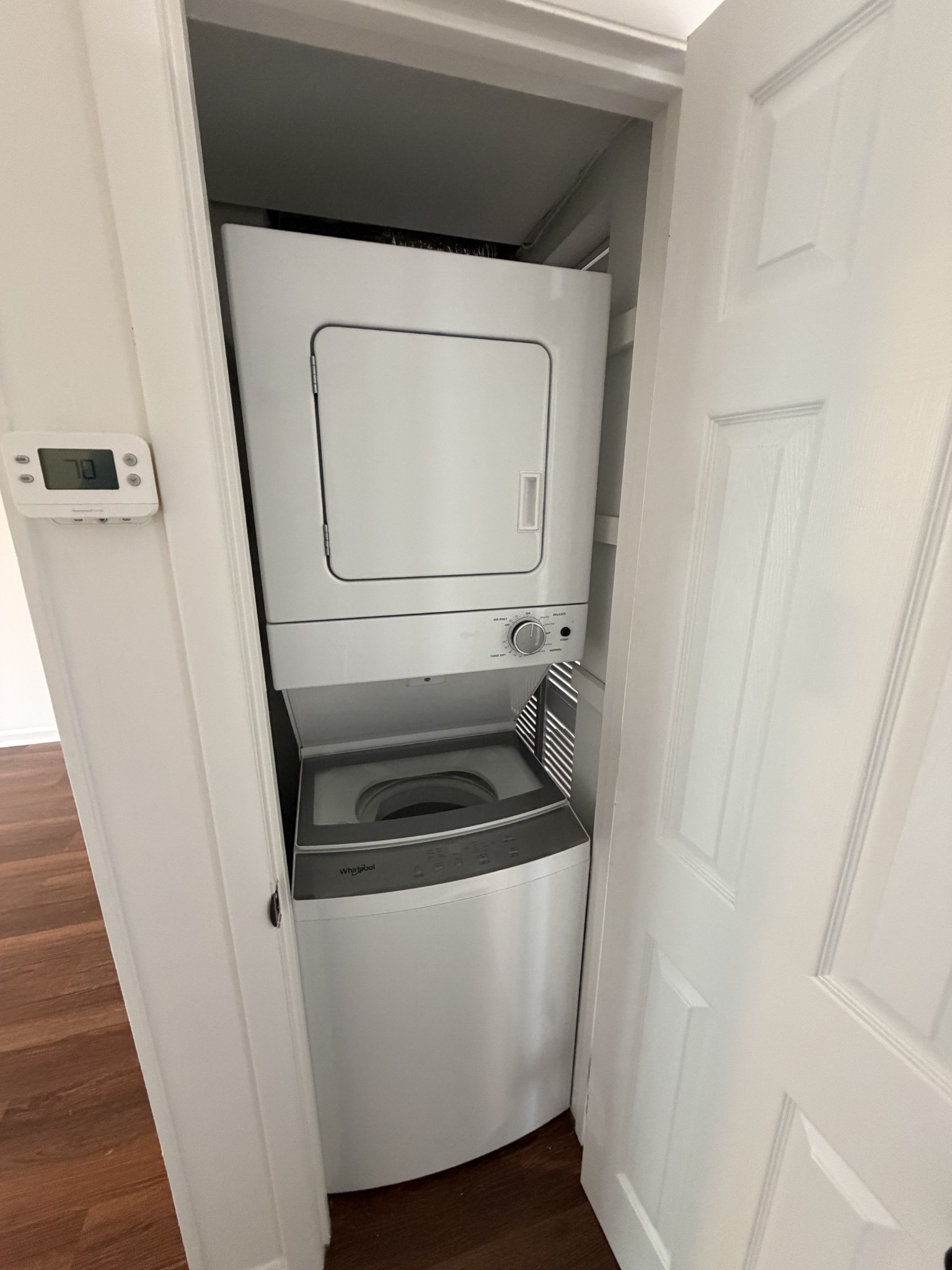 1100 West Main Street, Unit F7 Franklin, TN 37064 - Photo 4 of 10 a utility room with a washer and dryer