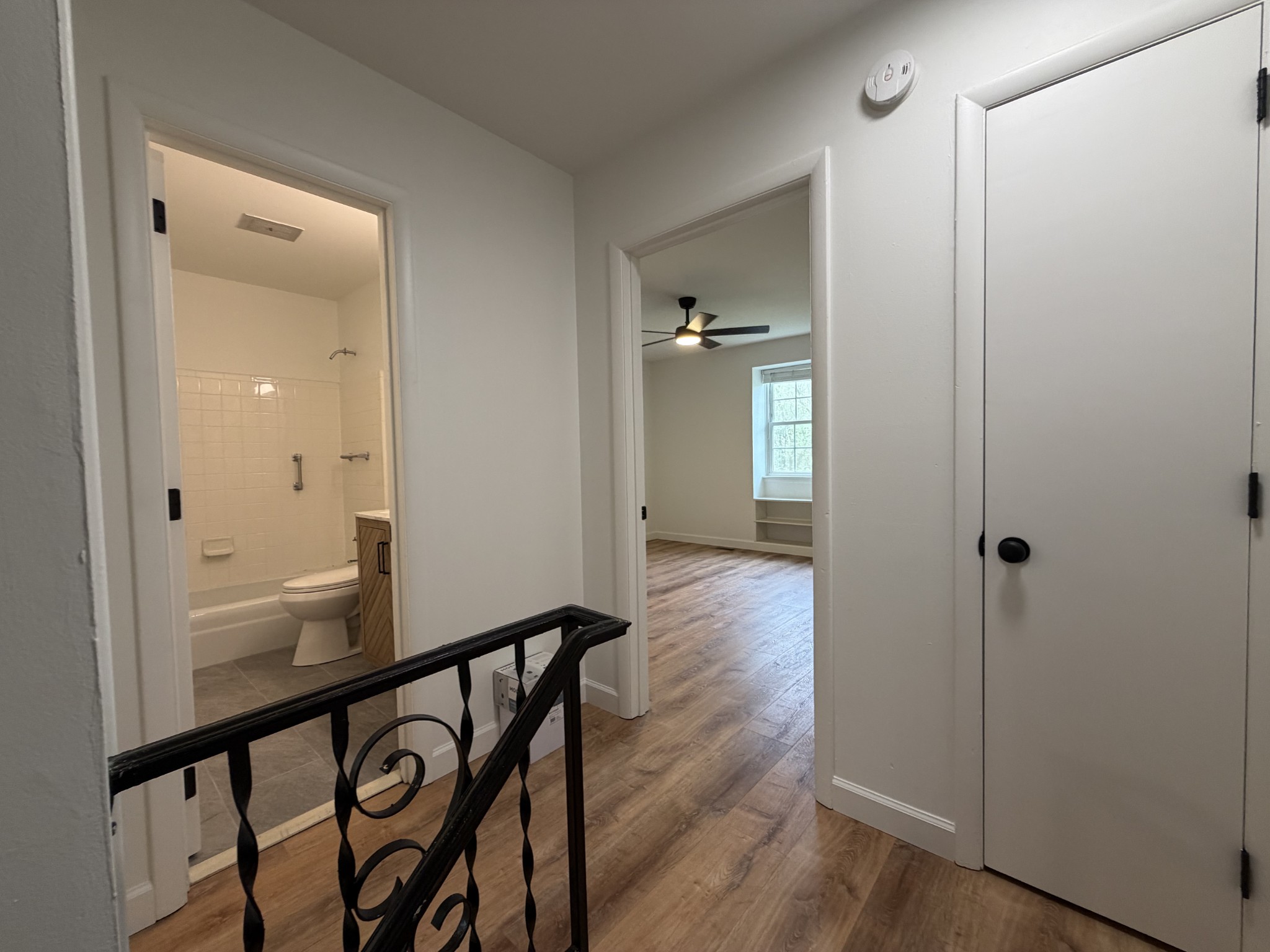 1100 West Main Street, Unit F7 Franklin, TN 37064 - Photo 5 of 10 wooden floor in a gallery