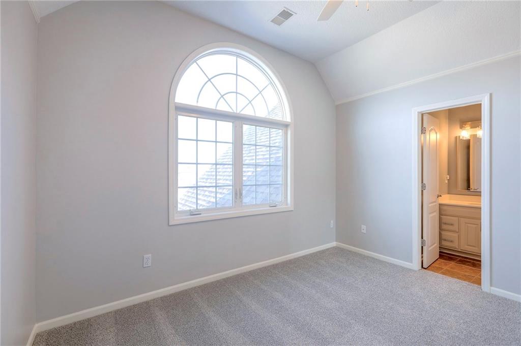 19011 West 99th Street Lenexa, KS 66220 - Photo 26 of 40