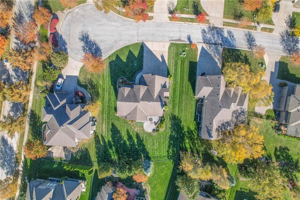 19011 West 99th Street Lenexa, KS 66220 - Photo 37 of 40