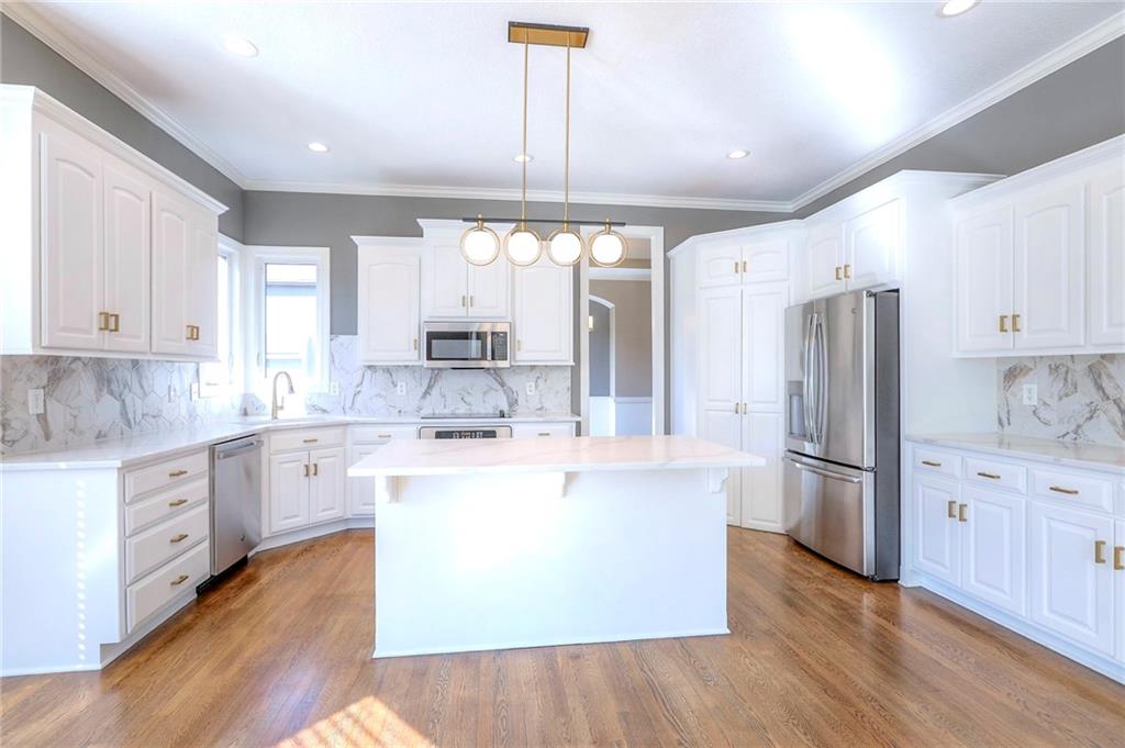 19011 West 99th Street Lenexa, KS 66220 - Photo 10 of 40