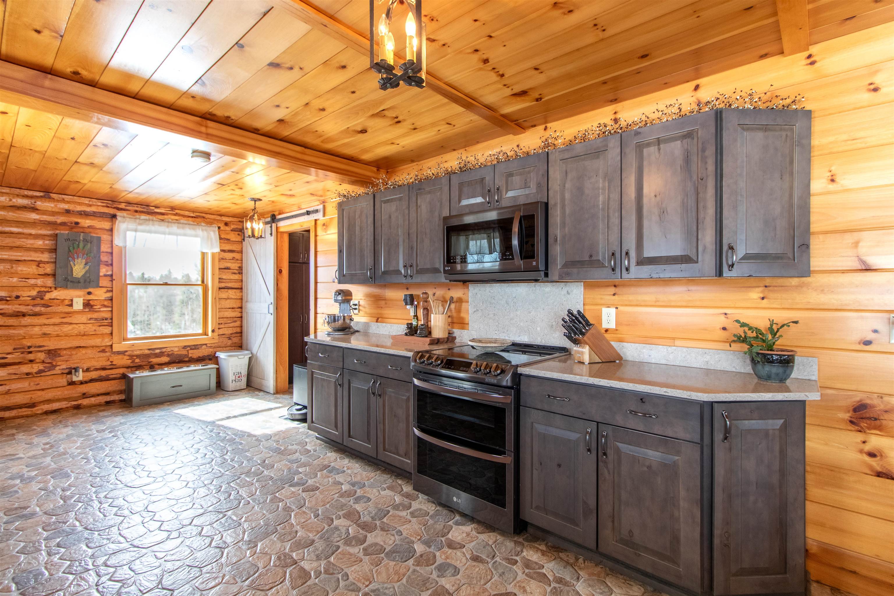 1036 Town Hill Road Wolcott, VT 05680 - Photo 22 of 59