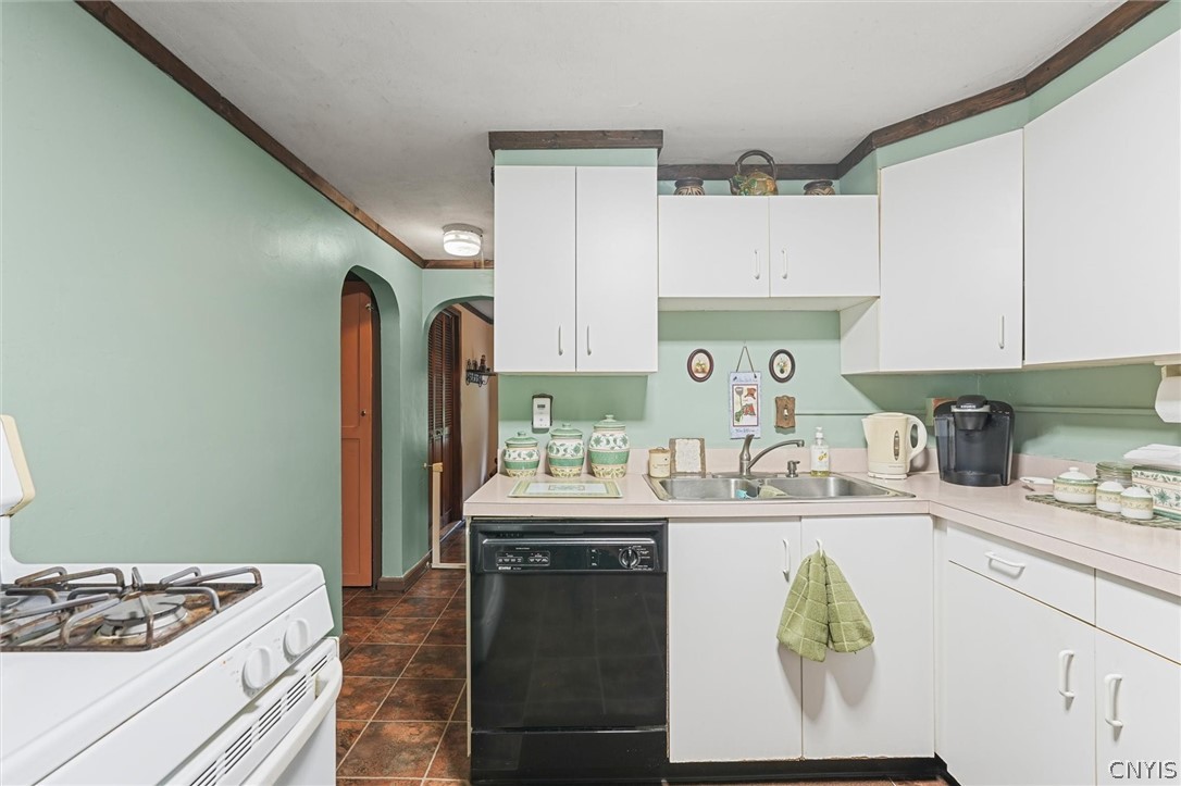 101 Maplegrove Road Camillus, NY 13209 - Photo 10 of 43 Gallery Image 10