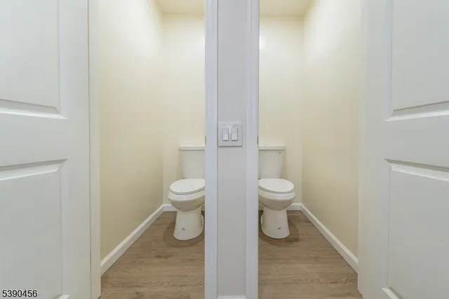 a bathroom with a toilet