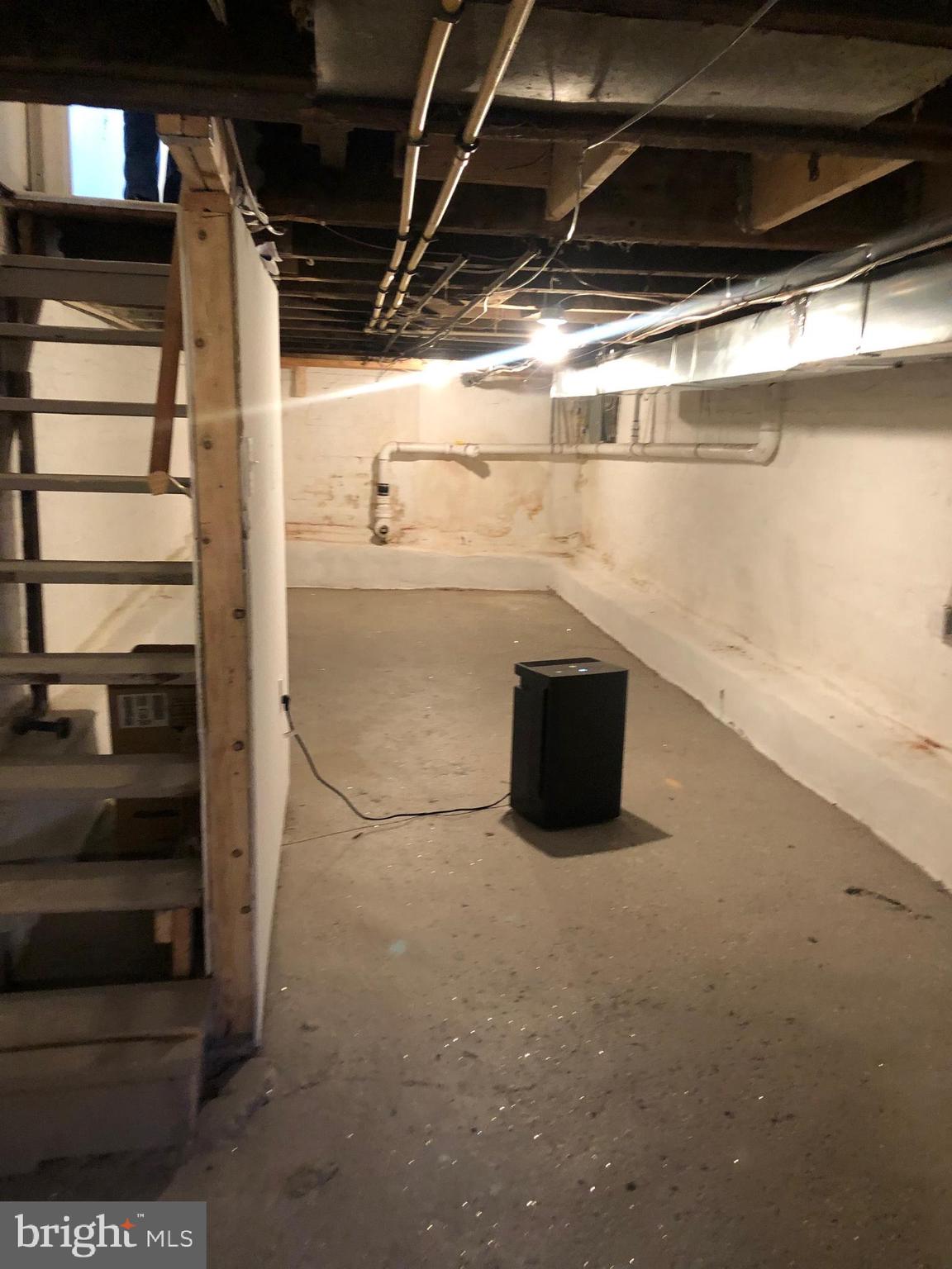 2123 East Chase Street Baltimore, MD 21213 - Photo 20 of 21