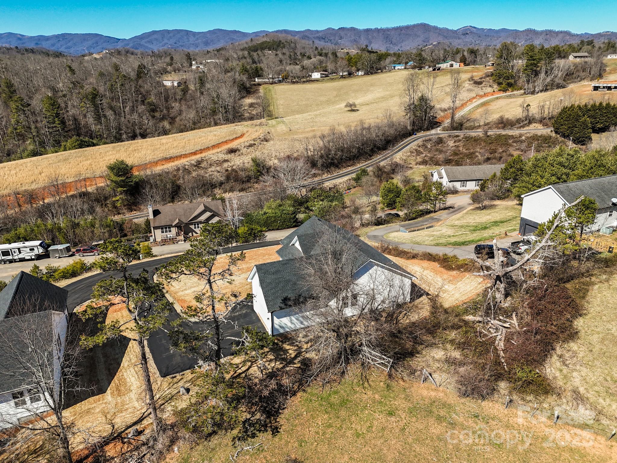26 Little Oak Road Leicester, NC 28748 - Photo 43 of 47 Gallery Image 43